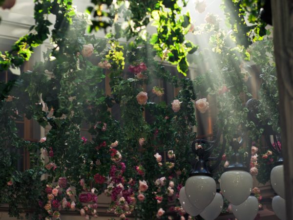 Planta Artificial Pendente: Como Criar um Ambiente Verde em Espaços Pequenos